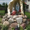 Kapliczka znajdująca się na Krzywej Wsi obok posesji Tażmirków